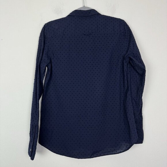 Gap Woman’s fitted boyfriend Button Up shirt Blue Textured Polka Dot Size Medium - Picture 6 of 6